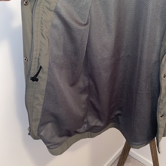 Old Navy - Picture 2 of 4